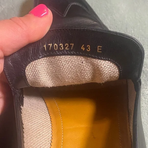 Gucci Black Leather Men's Slip-On Loafers - Picture 10 of 16